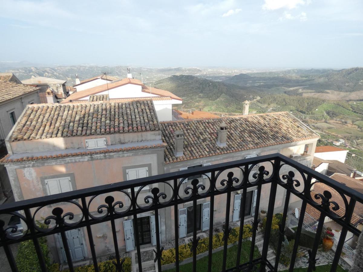 Holiday House Apartment Santa Severina Exterior photo